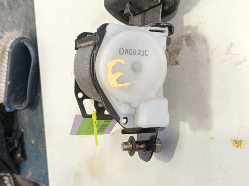 Recambio de cinturon seguridad delantero izquierdo para isuzu npr77l 3.0d referencia OEM IAM   