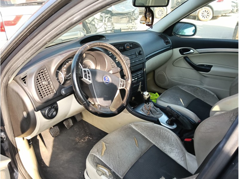 saab 9-3 descapotable (ys3f) del año 2004