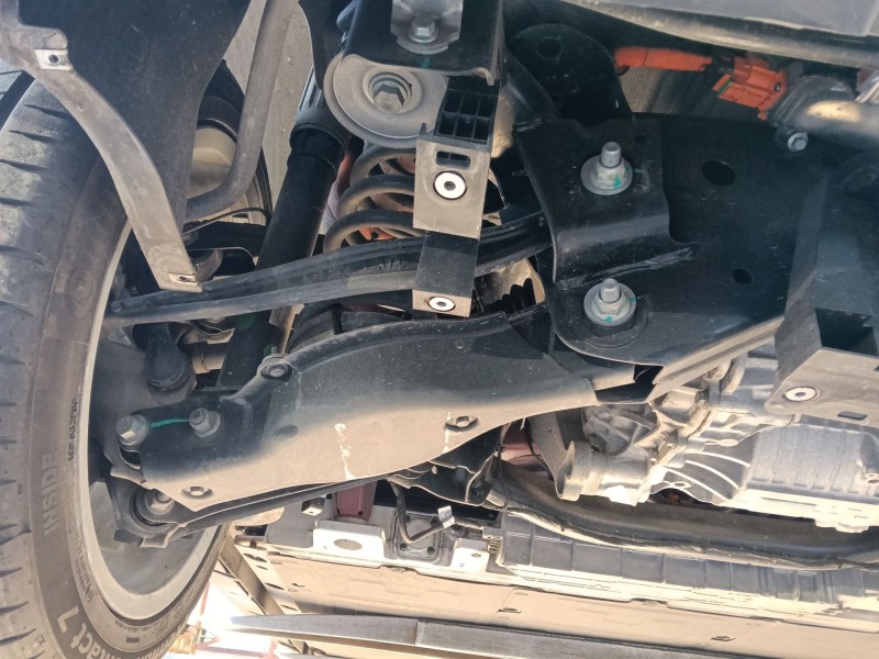 Recambio de puente trasero para mg mg 4 (eh32) ev referencia OEM IAM   