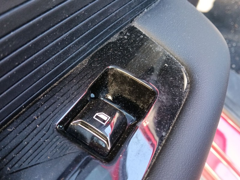 Recambio de mando elevalunas trasero izquierdo para mg mg 4 (eh32) ev referencia OEM IAM   