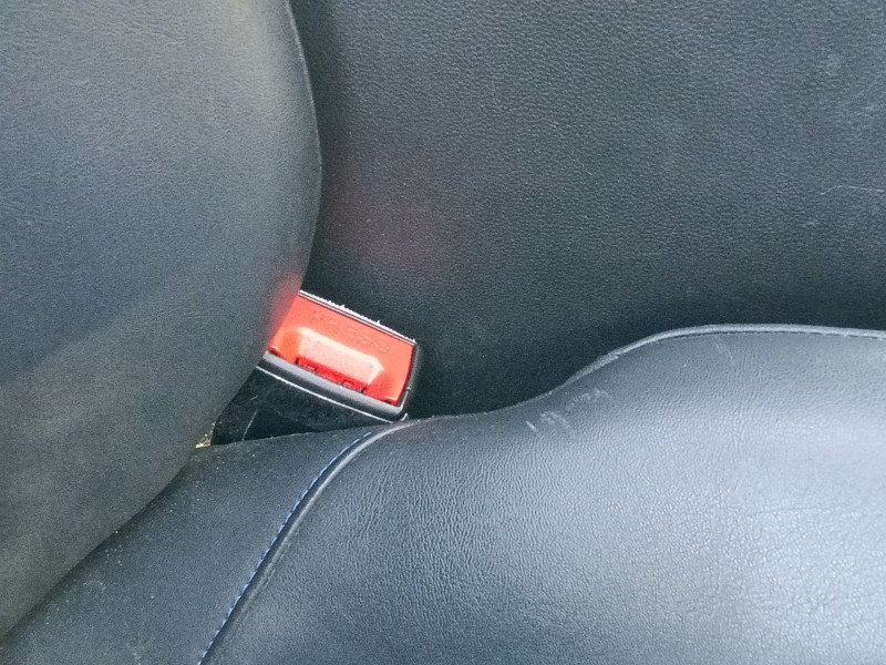 Recambio de enganche cinturon delantero derecho para mg mg 4 (eh32) ev referencia OEM IAM   