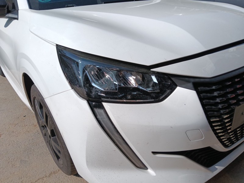 Recambio de faro derecho para peugeot 208 ii (ub_, up_, uw_, uj_) 1.2 puretech 100 referencia OEM IAM   