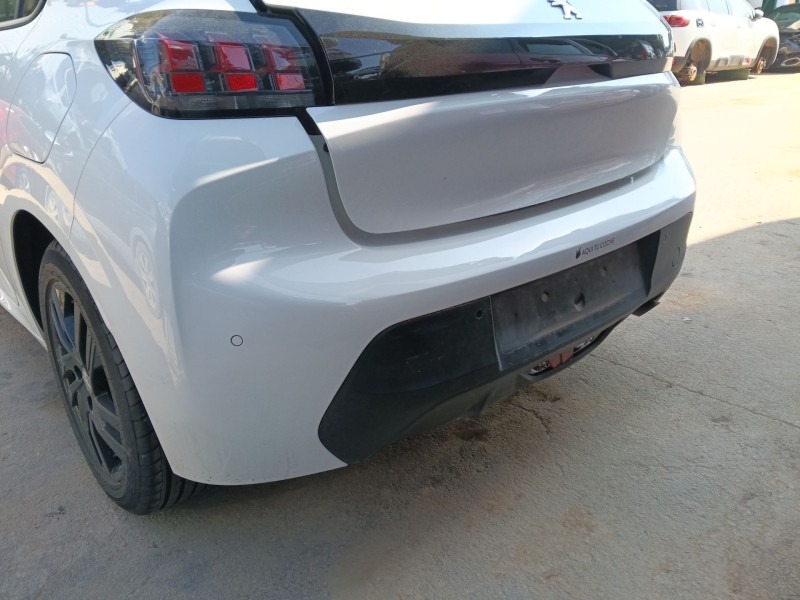 Recambio de paragolpes trasero para peugeot 208 ii (ub_, up_, uw_, uj_) 1.2 puretech 100 referencia OEM IAM   