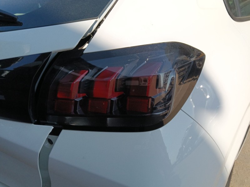 Recambio de piloto trasero derecho para peugeot 208 ii (ub_, up_, uw_, uj_) 1.2 puretech 100 referencia OEM IAM   