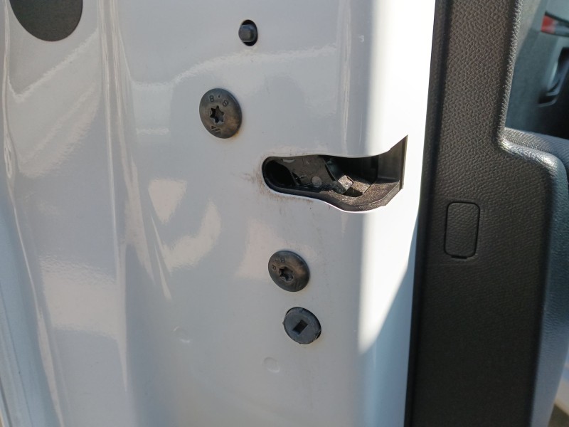 Recambio de cerradura puerta delantera izquierda para peugeot 208 ii (ub_, up_, uw_, uj_) 1.2 puretech 100 referencia OEM IAM   