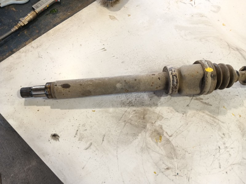 Recambio de transmision delantera derecha para ford fiesta vi (cb1, ccn) 1.6 tdci referencia OEM IAM   