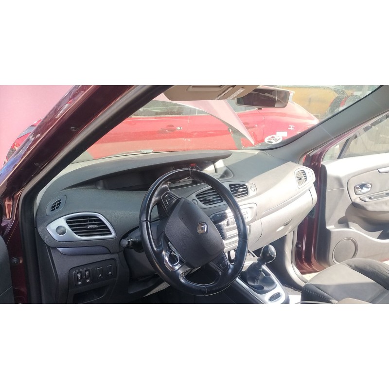Recambio de salpicadero para renault grand scénic iii (jz0/1_) 1.5 dci referencia OEM IAM 681000060R  