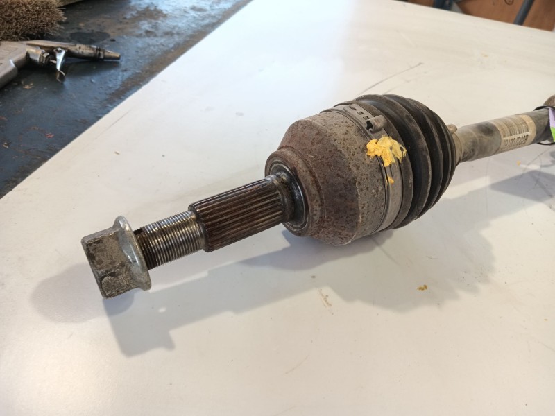 Recambio de transmision delantera derecha para nissan qashqai i (j10, nj10) 1.6 referencia OEM IAM 39100BB02B  