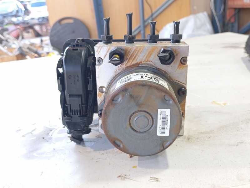 Recambio de abs para kia stonic (yb) 1.2 cvvt referencia OEM IAM 58920H8250  