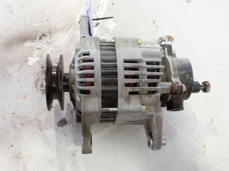 Recambio de alternador para isuzu npr77l 3.0d referencia OEM IAM   