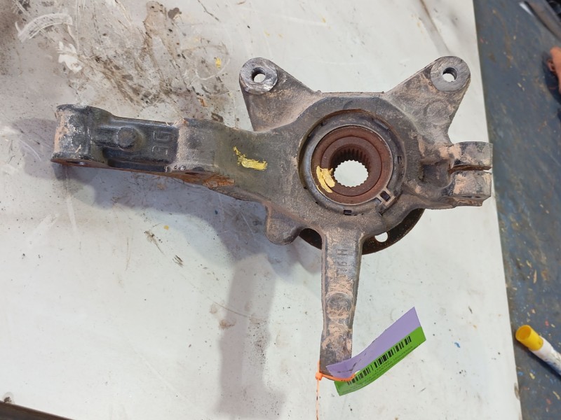 Recambio de mangueta delantera izquierda para mercedes-benz citan furgoneta/monovolumen (w415) 109 cdi (415.603, 415.605) refere