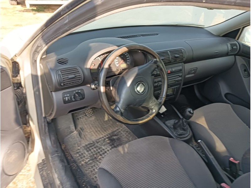 seat toledo ii (1m2) del año 2002