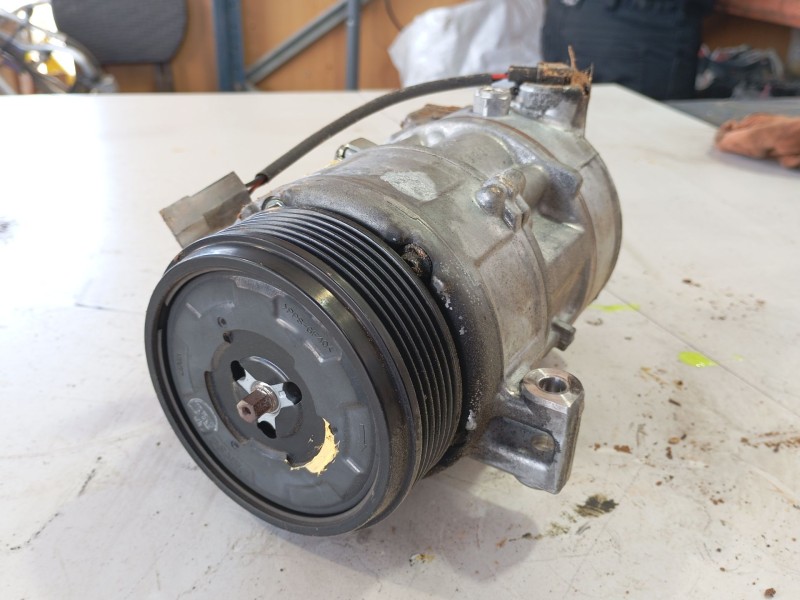 Recambio de compresor aire acondicionado para bmw 3 (e90) 320 d referencia OEM IAM 64526987766  
