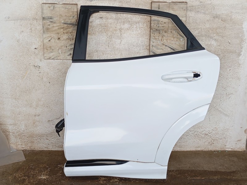 Recambio de puerta trasera izquierda para ford puma (j2k, cf7) 1.0 ecoboost referencia OEM IAM 2405669  