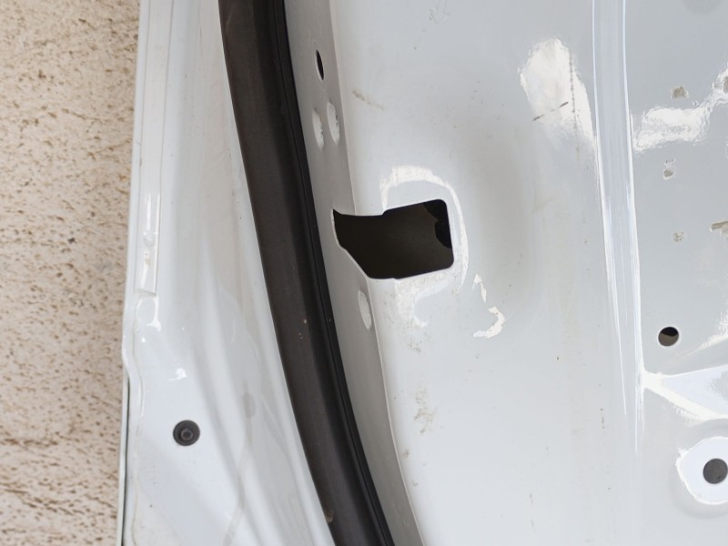 Recambio de puerta trasera izquierda para ford puma (j2k, cf7) 1.0 ecoboost referencia OEM IAM 2405669  