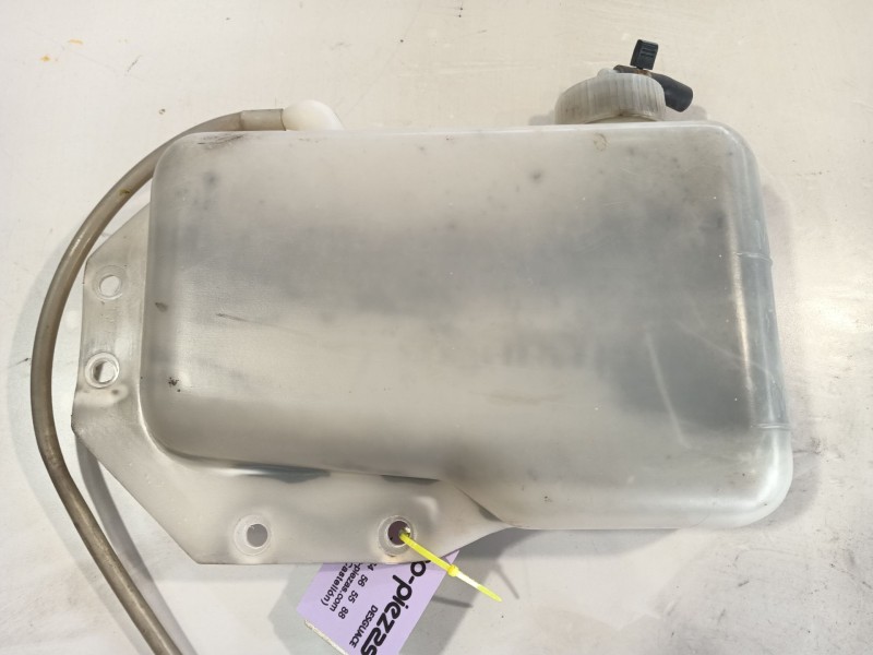 Recambio de deposito expansion para isuzu npr77l 3.0d referencia OEM IAM   