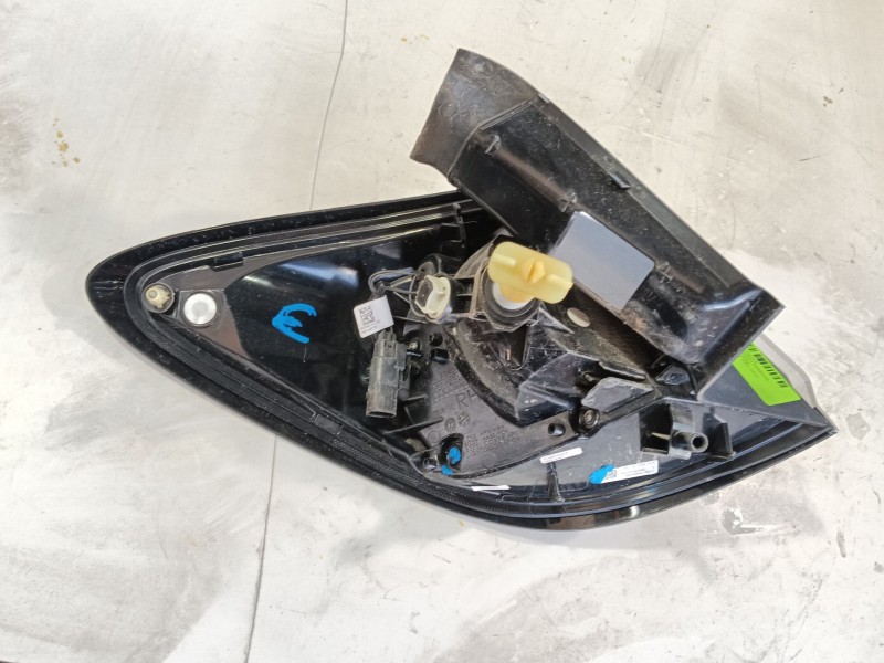 Recambio de piloto trasero derecho para ford puma (j2k, cf7) 1.0 ecoboost referencia OEM IAM 2579082  