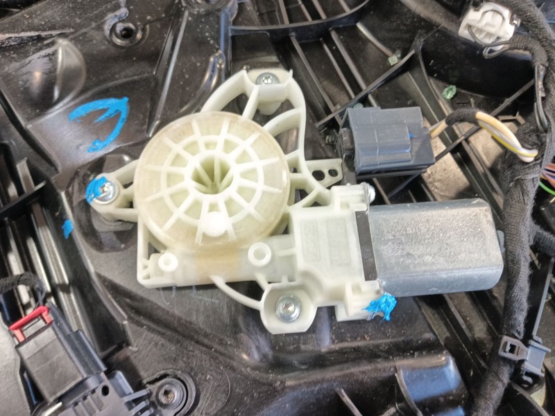 Recambio de elevalunas delantero derecho para ford puma (j2k, cf7) 1.0 ecoboost referencia OEM IAM 2510682  