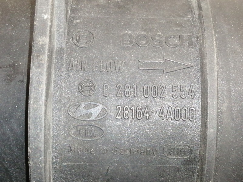 Recambio de caudalimetro para kia carnival ii 2.9 cdri ex referencia OEM IAM 281644A000  0281002554