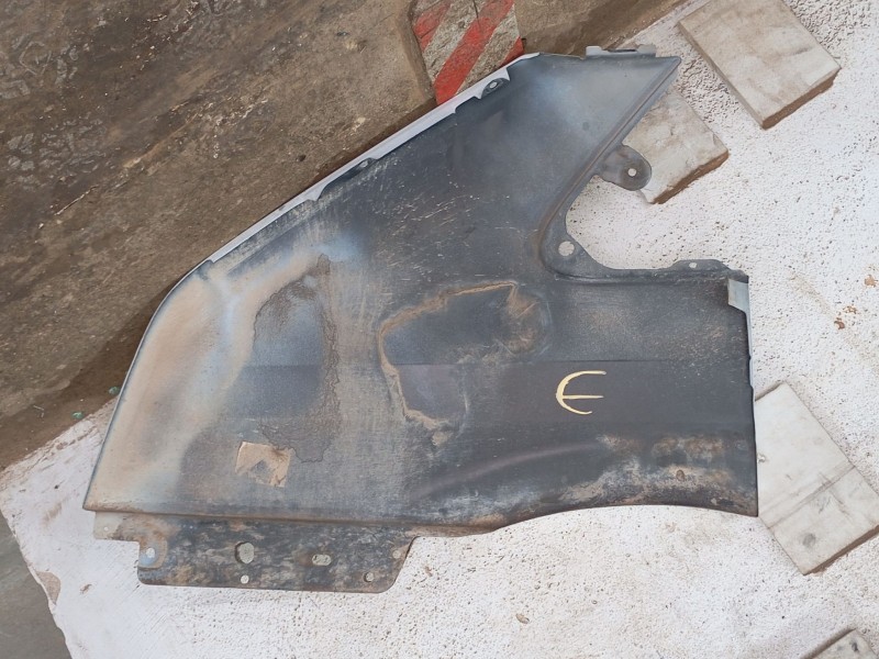 Recambio de aleta delantera derecha para ford transit furgoneta (fa_ _) 2.2 tdci referencia OEM IAM 1560697  