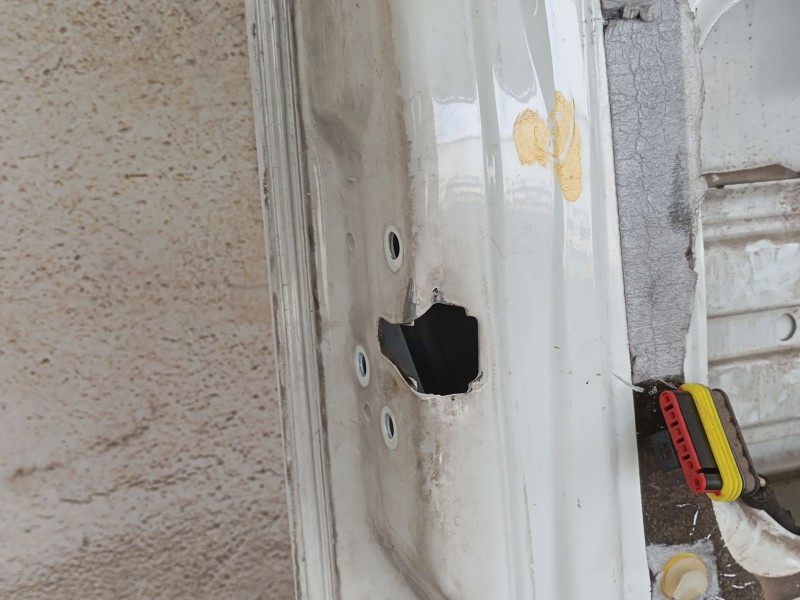 Recambio de puerta delantera izquierda para fiat ducato caja/chasis (244_) 2.8 jtd referencia OEM IAM 0001365128080  