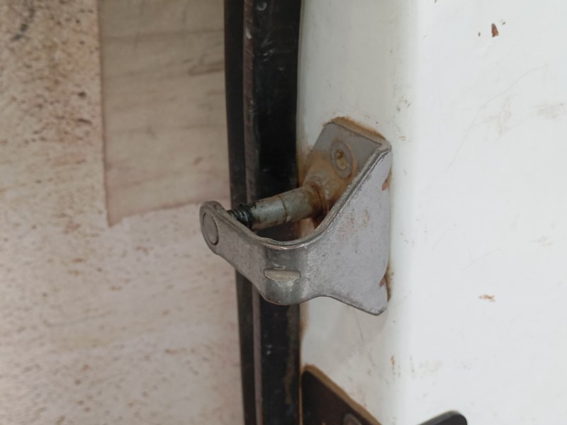 Recambio de puerta trasera izquierda para ford transit furgoneta (fa_ _) 2.2 tdci referencia OEM IAM   