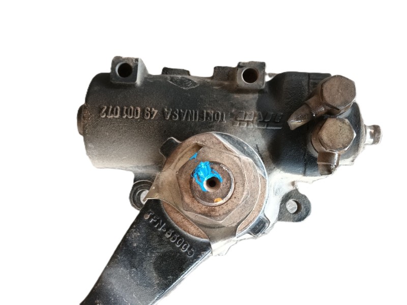 Recambio de caja direccion para nissan trade furgoneta 75 referencia OEM IAM   