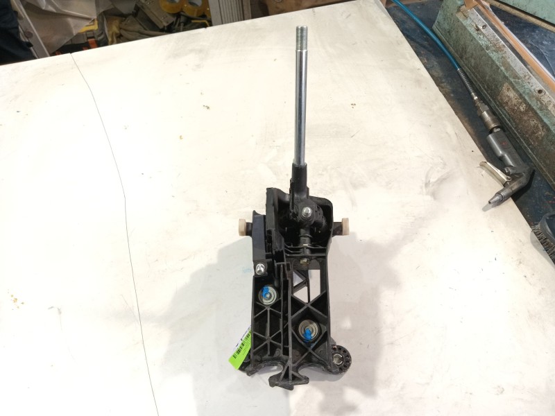 Recambio de palanca cambio para ford puma (j2k, cf7) 1.0 ecoboost referencia OEM IAM   