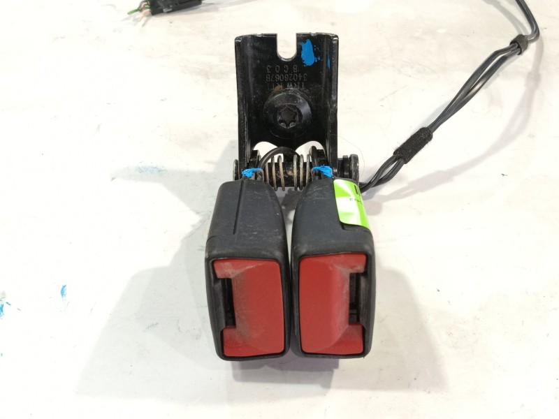 Recambio de enganche cinturon trasero central para ford puma (j2k, cf7) 1.0 ecoboost referencia OEM IAM   