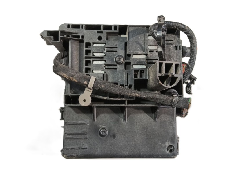 Recambio de caja reles / fusibles para ford puma (j2k, cf7) 1.0 ecoboost referencia OEM IAM 2405474  