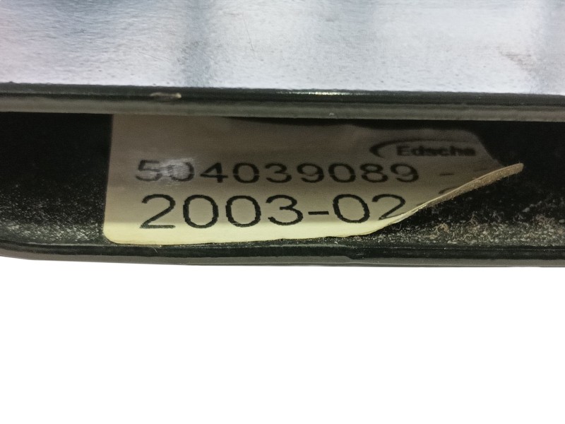 Recambio de palanca freno de mano para iveco daily iii furgoneta 35 s 13 v,35 c 13 v referencia OEM IAM 504039089  