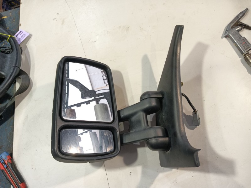 Recambio de retrovisor izquierdo para opel movano a caja/chasis (x70) 2.5 dti (ed, hd, ud0, ud4) referencia OEM IAM   