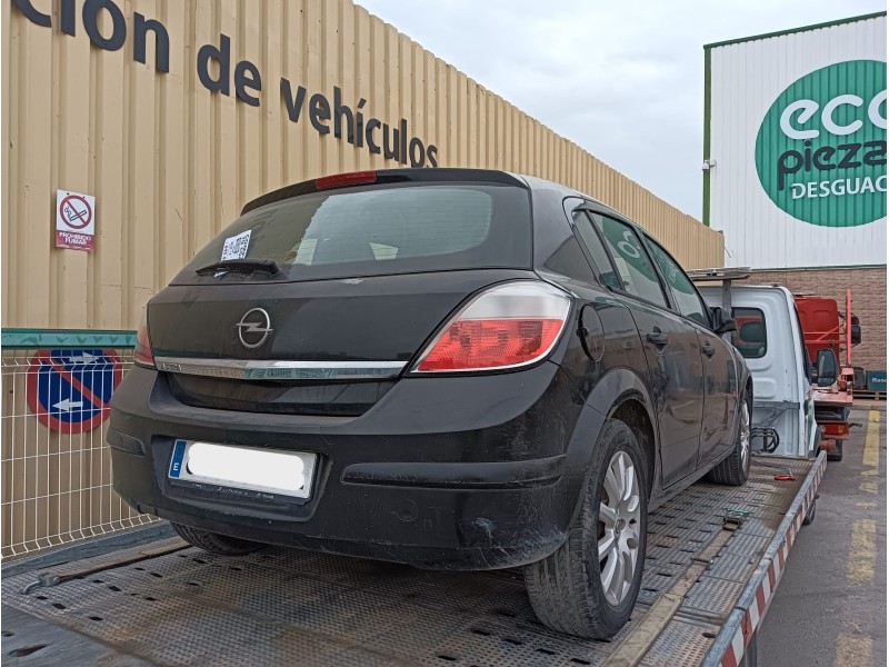 opel astra h (a04) del año 2004