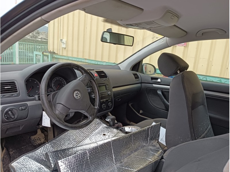 volkswagen golf v (1k1) del año 2004