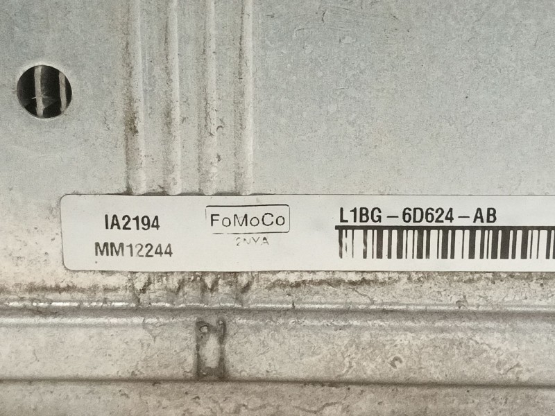 Recambio de intercooler para ford puma (j2k, cf7) 1.0 ecoboost referencia OEM IAM 2401111  