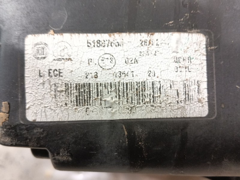 Recambio de piloto delantero izquierdo para fiat 500l (351_, 352_) 1.3 d multijet (199lxy1a, 199lxy11) referencia OEM IAM 518876