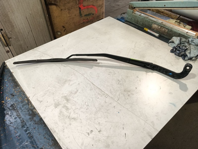 Recambio de brazo limpia delantero derecho para land rover range rover sport ii (l494) 4.4 sdv8 4x4 referencia OEM IAM   