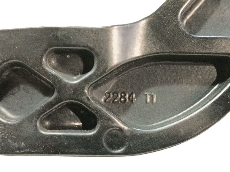 Recambio de brazo limpia delantero izquierdo para land rover range rover sport ii (l494) 4.4 sdv8 4x4 referencia OEM IAM   