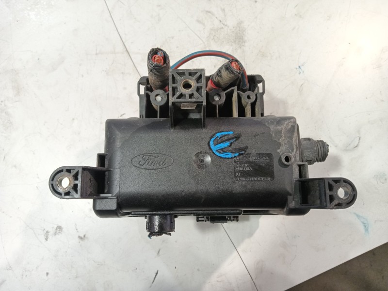 Recambio de caja fusibles delantera para ford transit autobús (fd_ _, fb_ _, fs_ _, fz_ _, fc_ _) 2.2 tdci referencia OEM IAM   