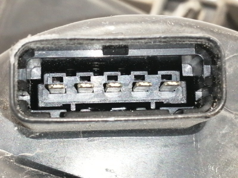 Recambio de faro izquierdo para renault clio iii authentique referencia OEM IAM 8200244889  