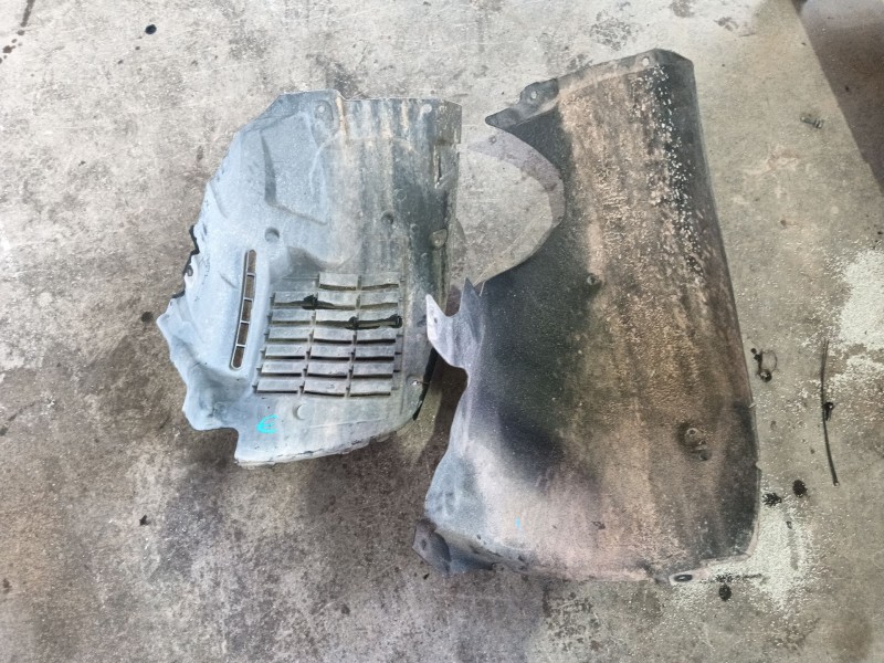 Recambio de paso de rueda delantero derecho para land rover range rover sport ii (l494) 4.4 sdv8 4x4 referencia OEM IAM   