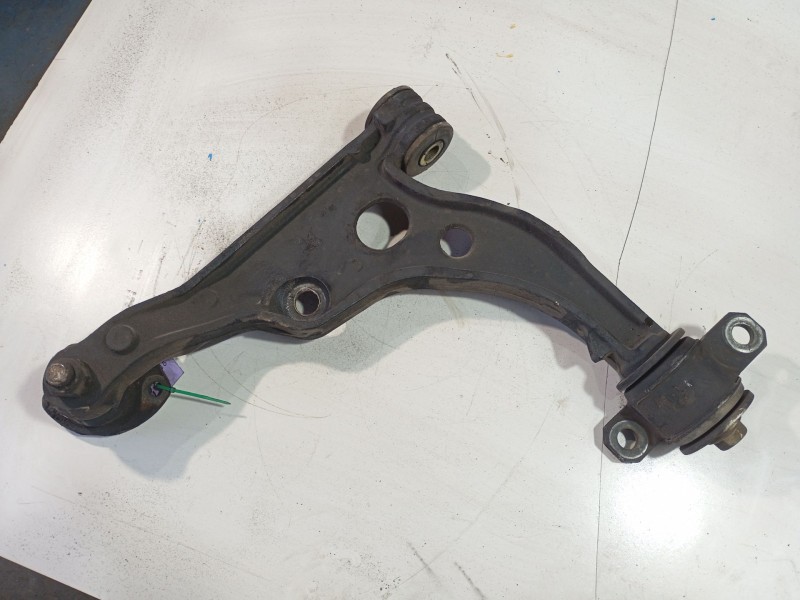 Recambio de brazo suspension inferior delantero derecho para fiat ducato caja/chasis (244_) 2.8 jtd referencia OEM IAM 000133946