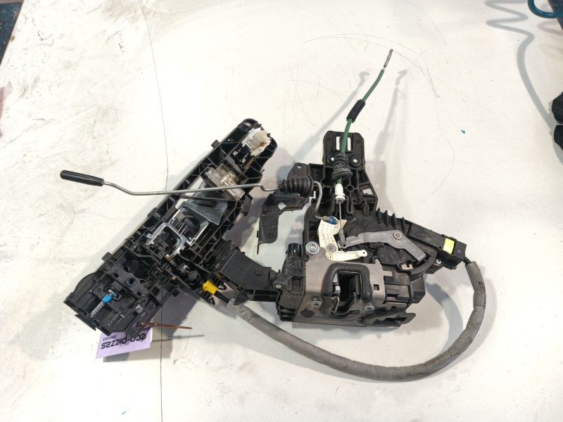 Recambio de cerradura puerta trasera izquierda para mercedes-benz glc (x253) 200 eq boost 4-matic (253.981) referencia OEM IAM 0