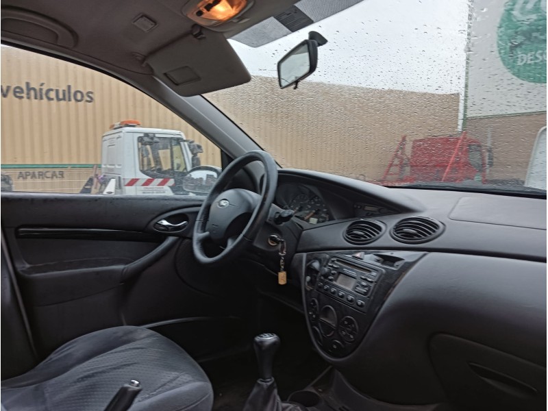 ford focus i sedán (dfw) del año 2004