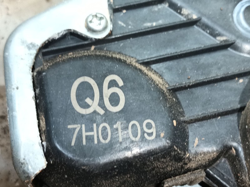 Recambio de cerradura puerta delantera izquierda para lexus is ii (_e2_) 220d (ale20) referencia OEM IAM   