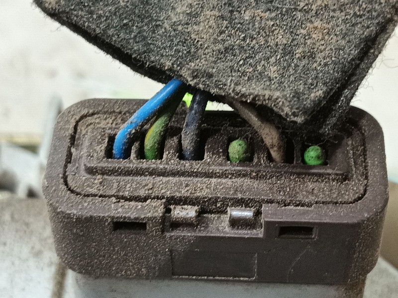 Recambio de cerradura puerta delantera derecha para peugeot 307 (3a/c) 1.6 16v referencia OEM IAM 9136Z9  