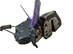 Recambio de cerradura puerta trasera izquierda para lexus is ii (_e2_) 220d (ale20) referencia OEM IAM   