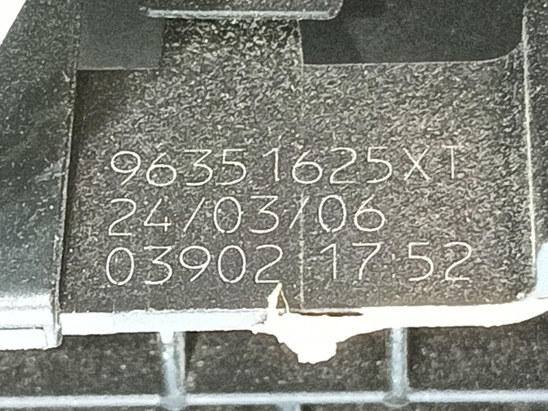 Recambio de mando elevalunas delantero derecho para peugeot 307 (3a/c) 1.6 16v referencia OEM IAM 6554F0  