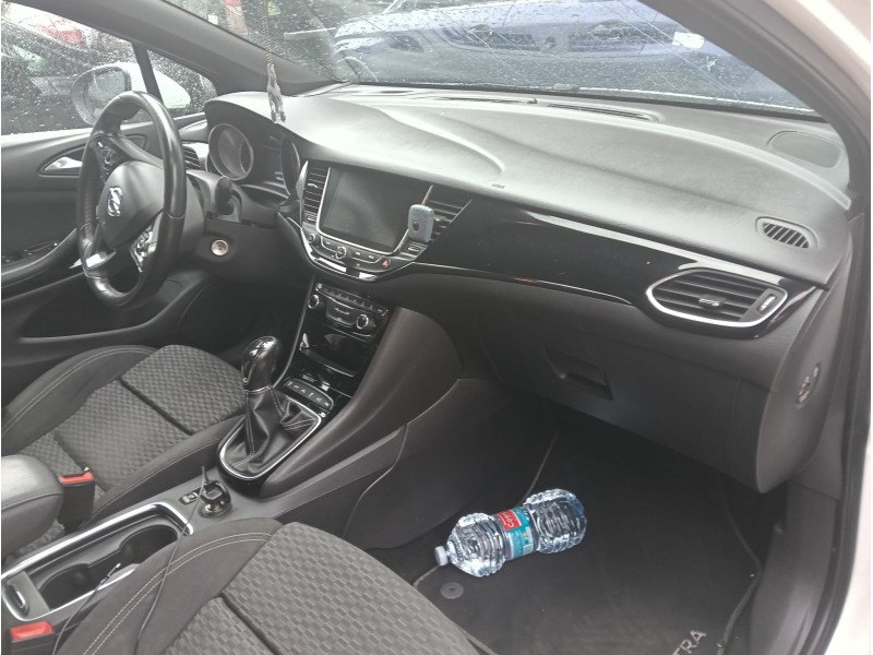 opel astra k (b16) del año 2017