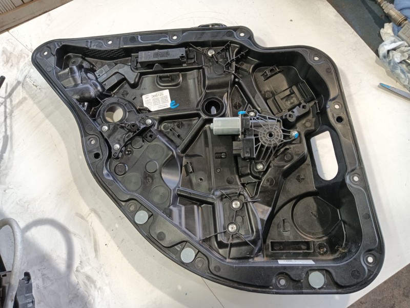 Recambio de elevalunas trasero izquierdo para mercedes-benz glc (x253) 200 eq boost 4-matic (253.981) referencia OEM IAM 2537307